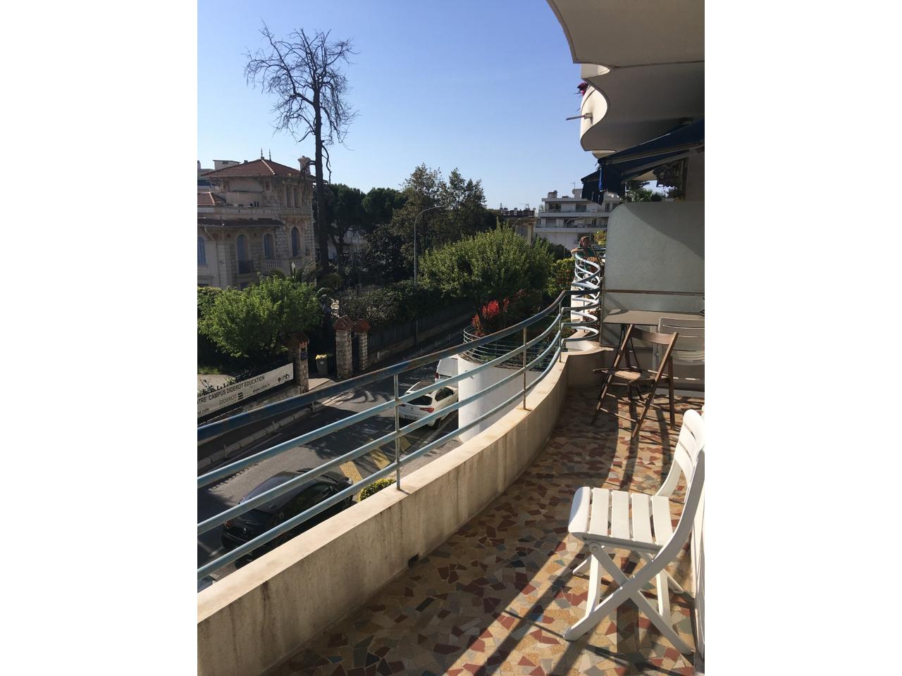TERRASSE D.jpg